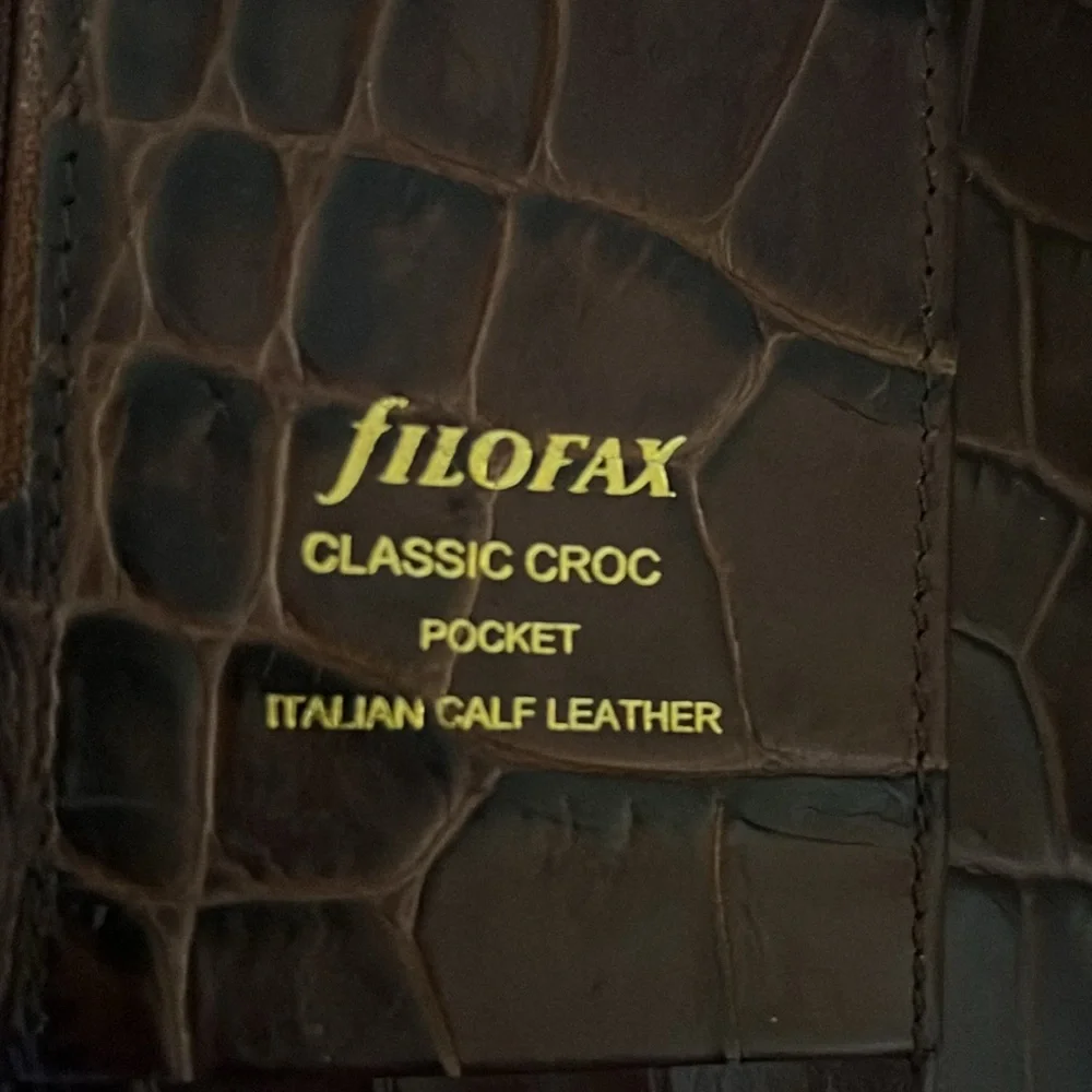 Filofax Classic Croc Pocket Leather Organizer - Picture 5 of 12